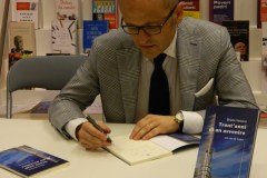  “TRENT’ANNI DI UN AVVENIRE” Presentazione del libro NAPOLI