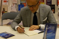  “TRENT’ANNI DI UN AVVENIRE” Presentazione del libro NAPOLI